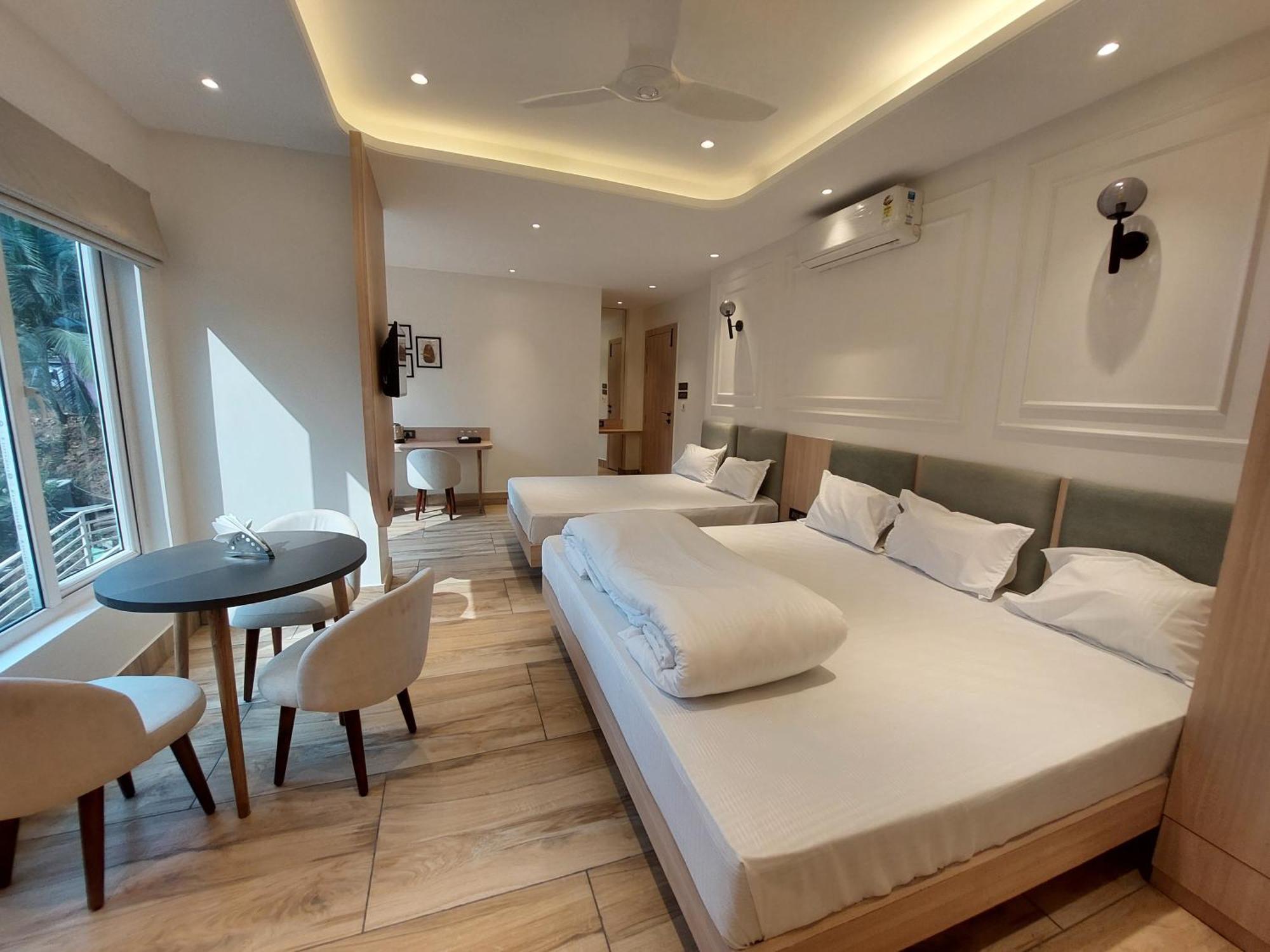 Rajasthani Dhani Hotel Khanapara Eksteriør bilde